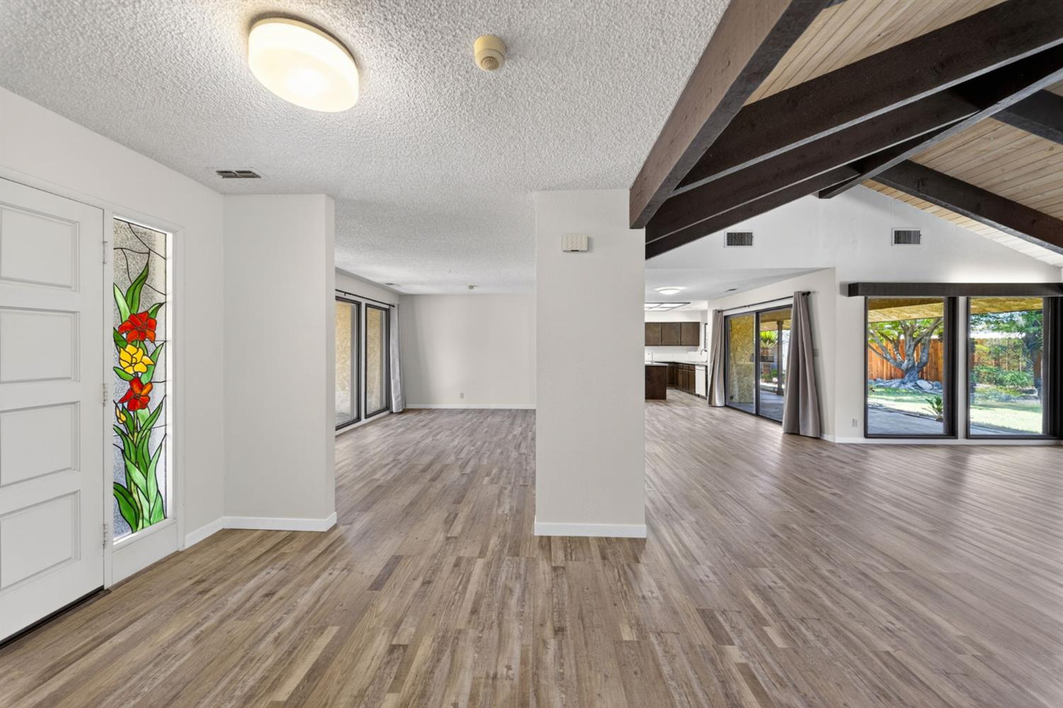 83 2Nd St, Clovis, CA 93612