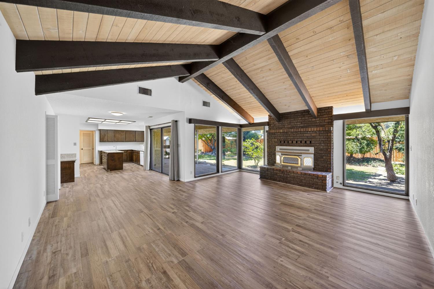 83 2Nd St, Clovis, CA 93612