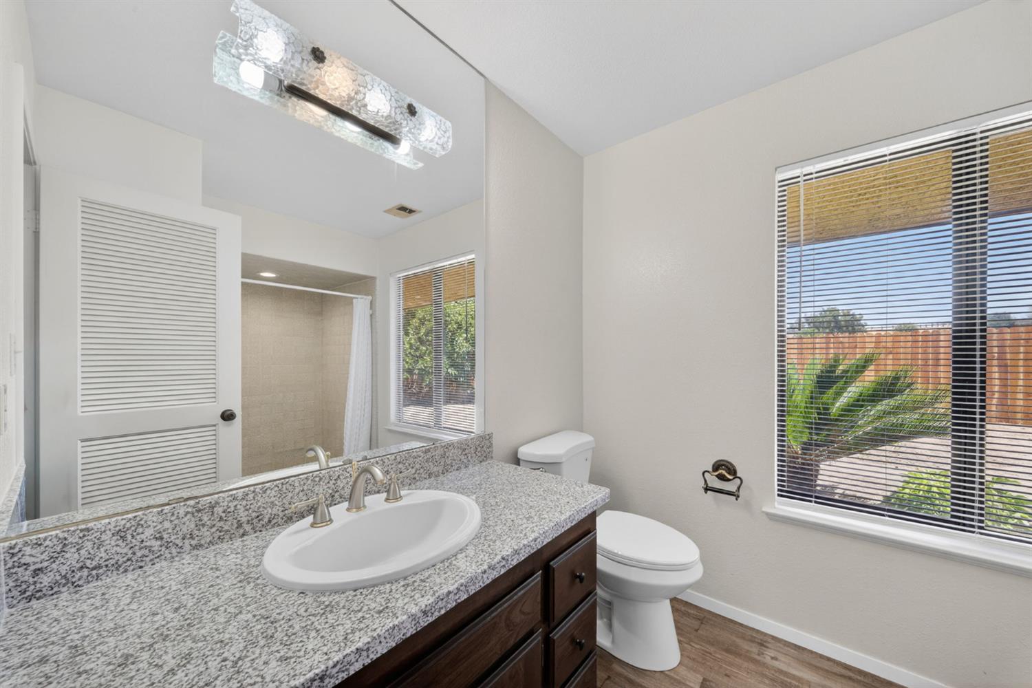 83 2Nd St, Clovis, CA 93612