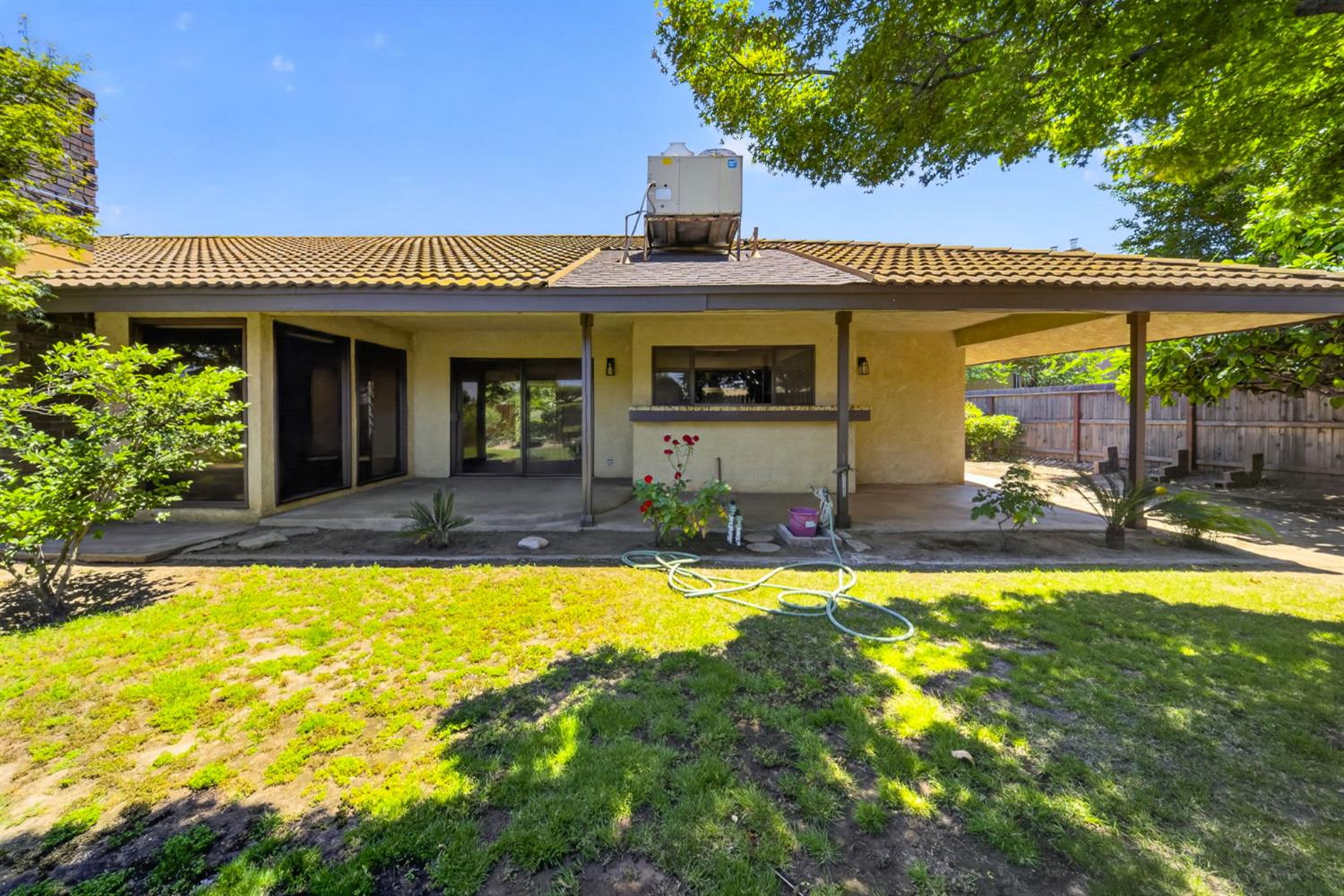 83 2Nd St, Clovis, CA 93612