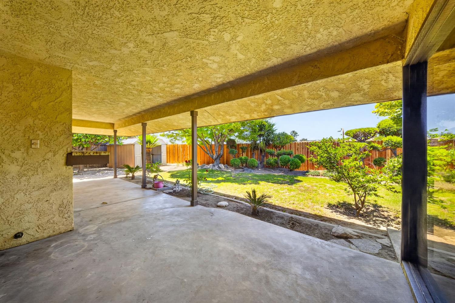 83 2Nd St, Clovis, CA 93612