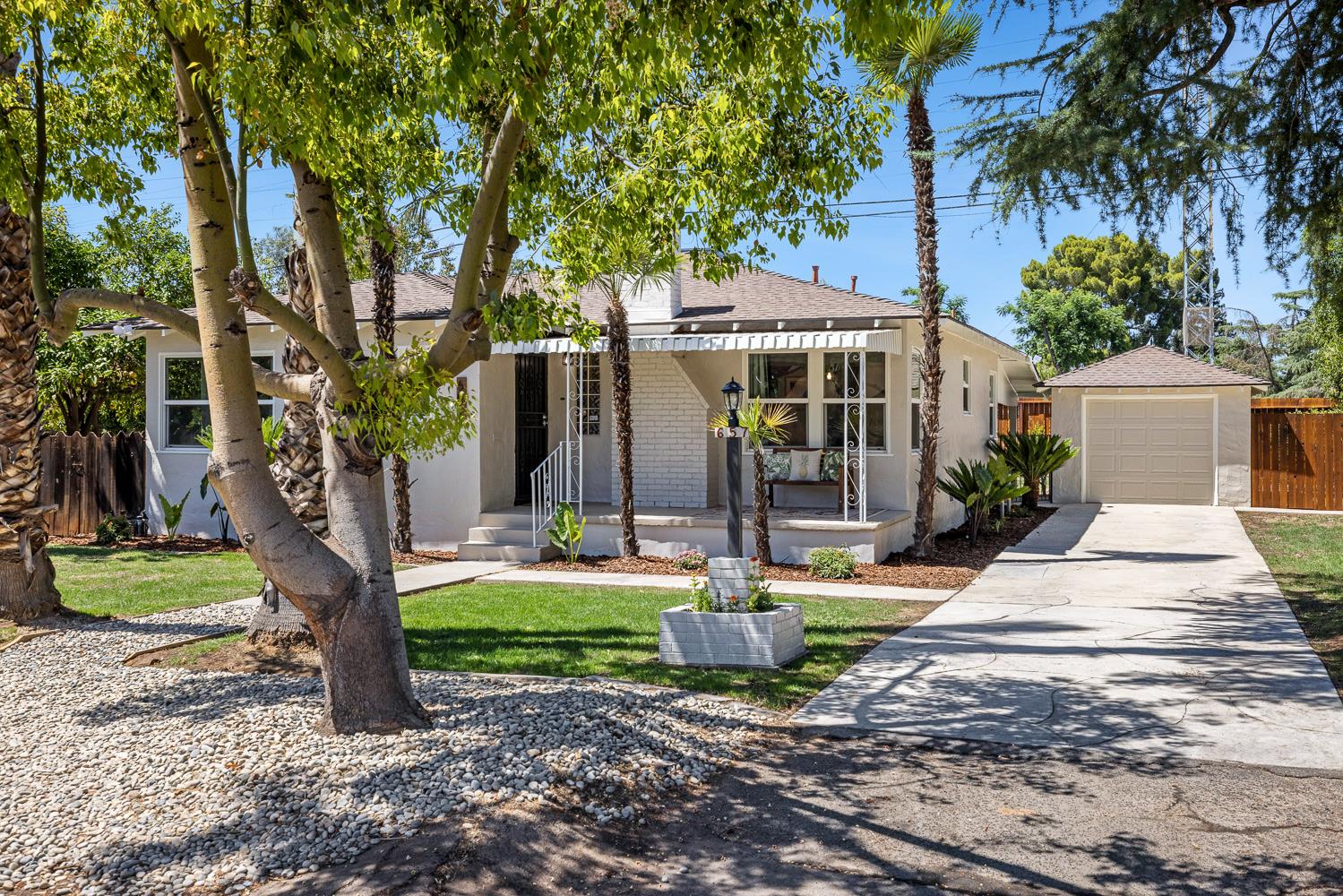 657 E Ramona Way, Fresno, CA 93704