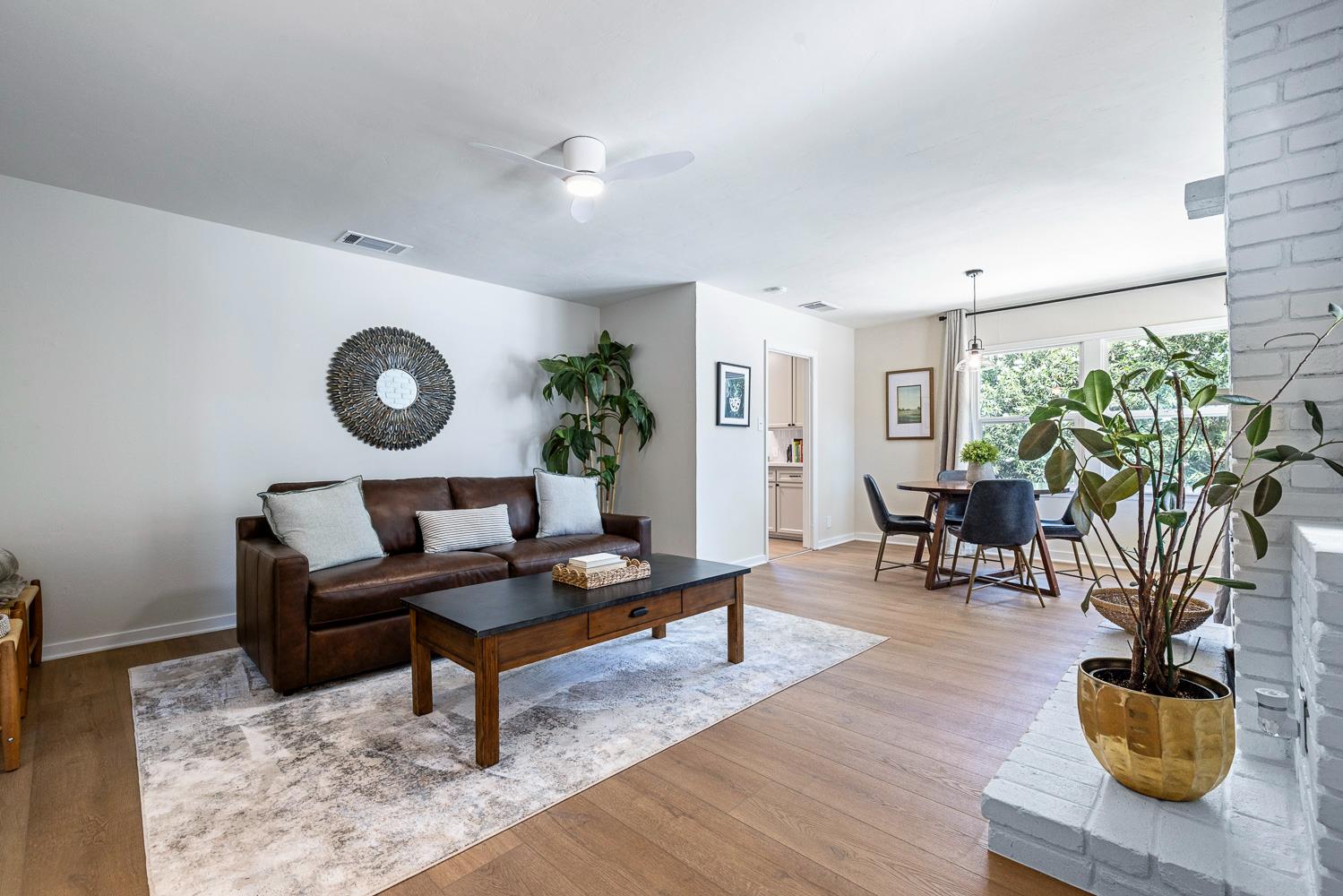 657 E Ramona Way, Fresno, CA 93704