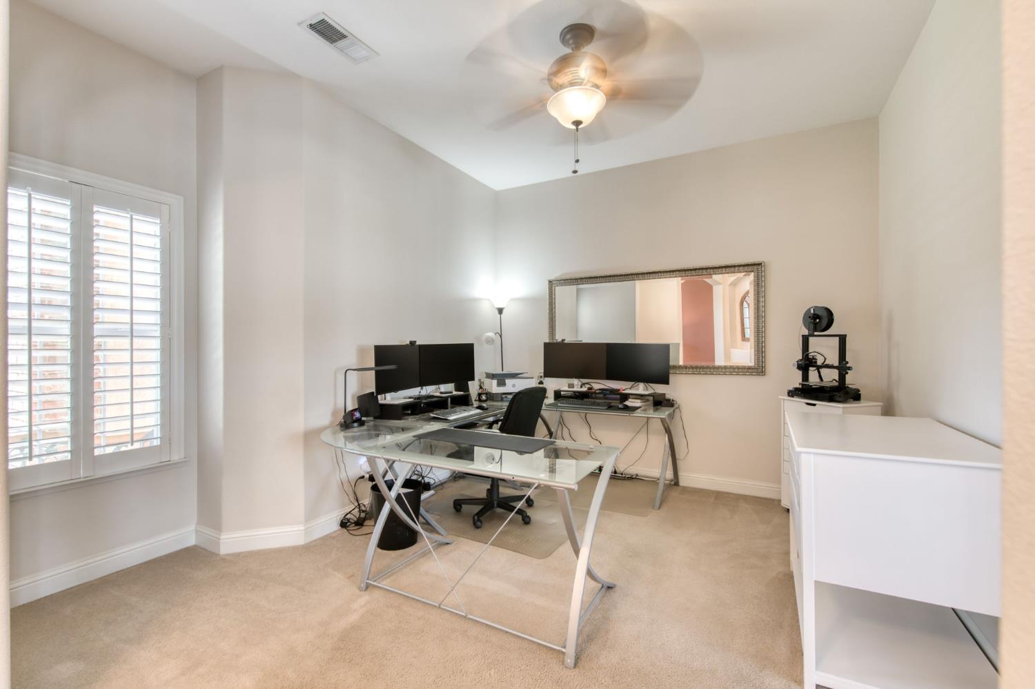 2665 Cypress Ave, Clovis, CA 93611
