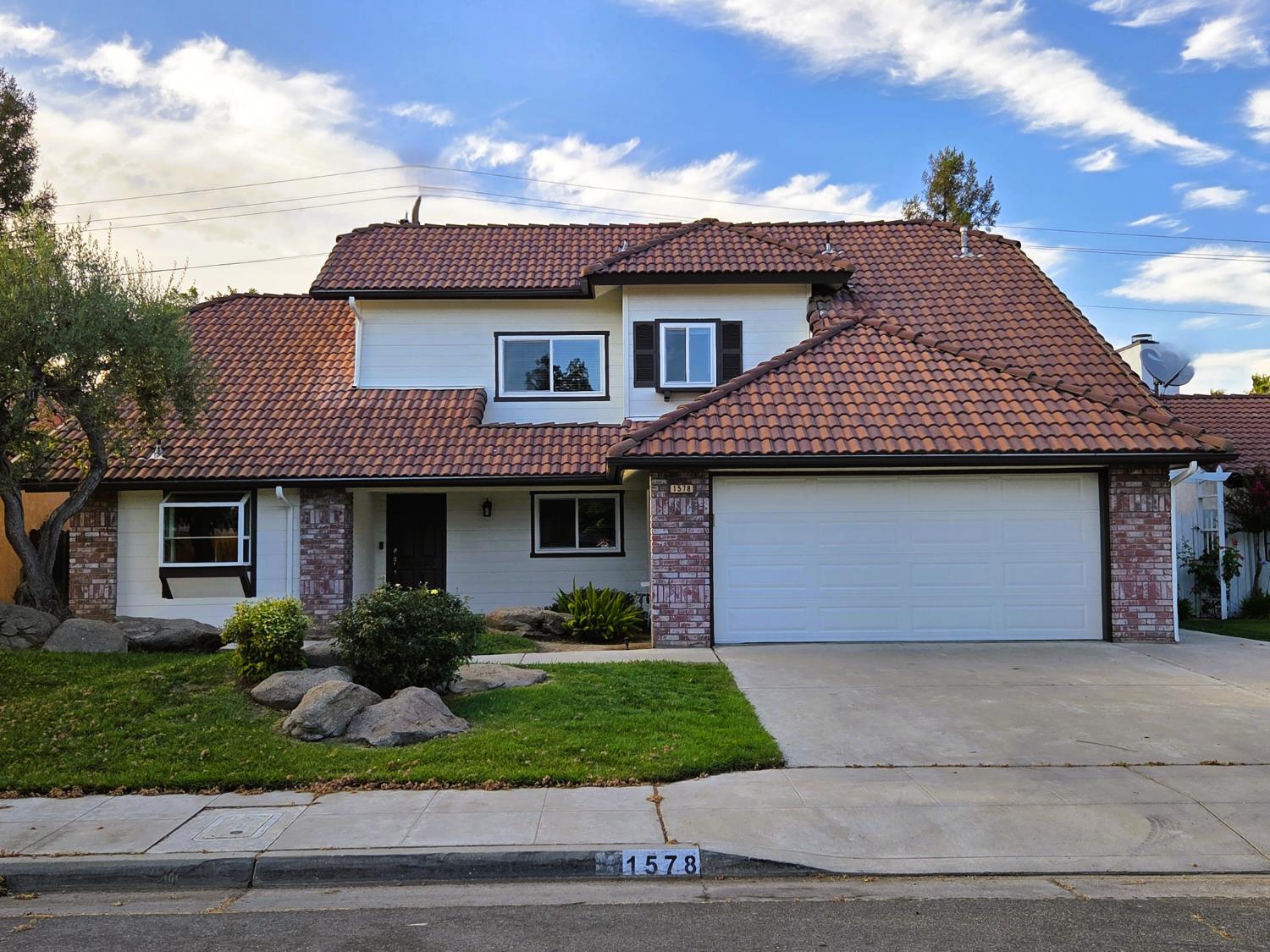 1578 E Serena Ave, Fresno, CA 93720