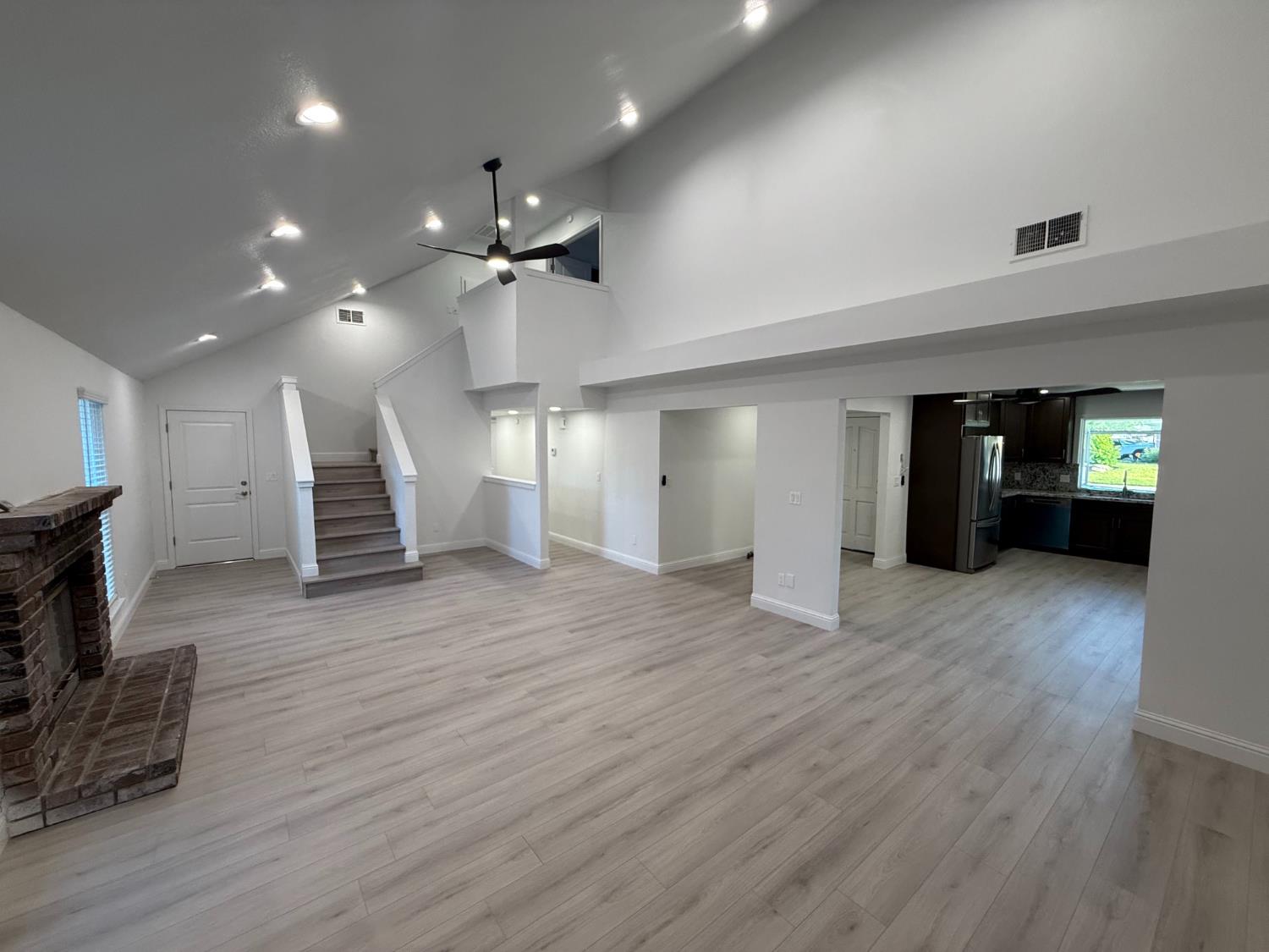 1578 E Serena Ave, Fresno, CA 93720
