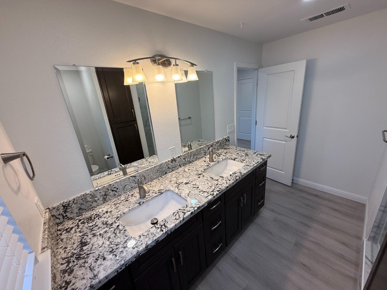 1578 E Serena Ave, Fresno, CA 93720
