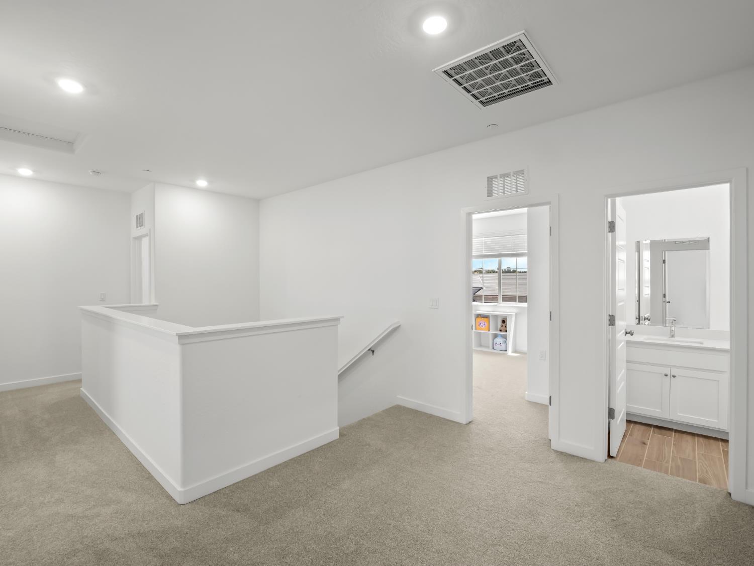 4086 Sagebrush Rd, Madera, CA 93636