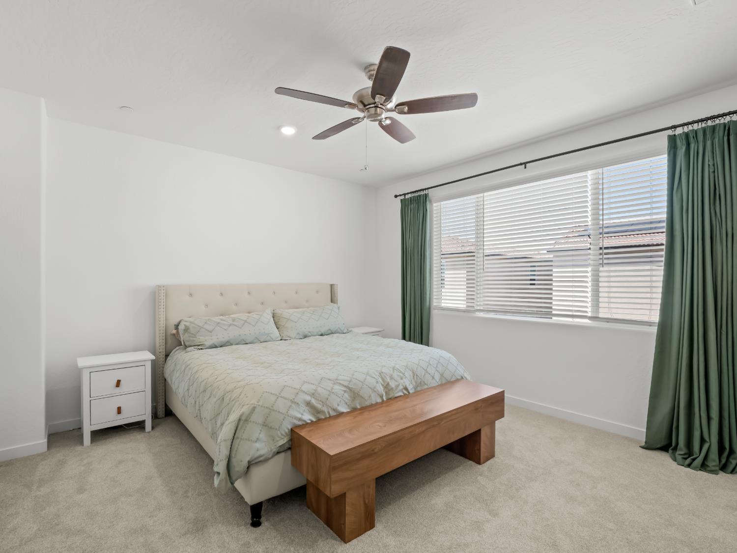 4086 Sagebrush Rd, Madera, CA 93636