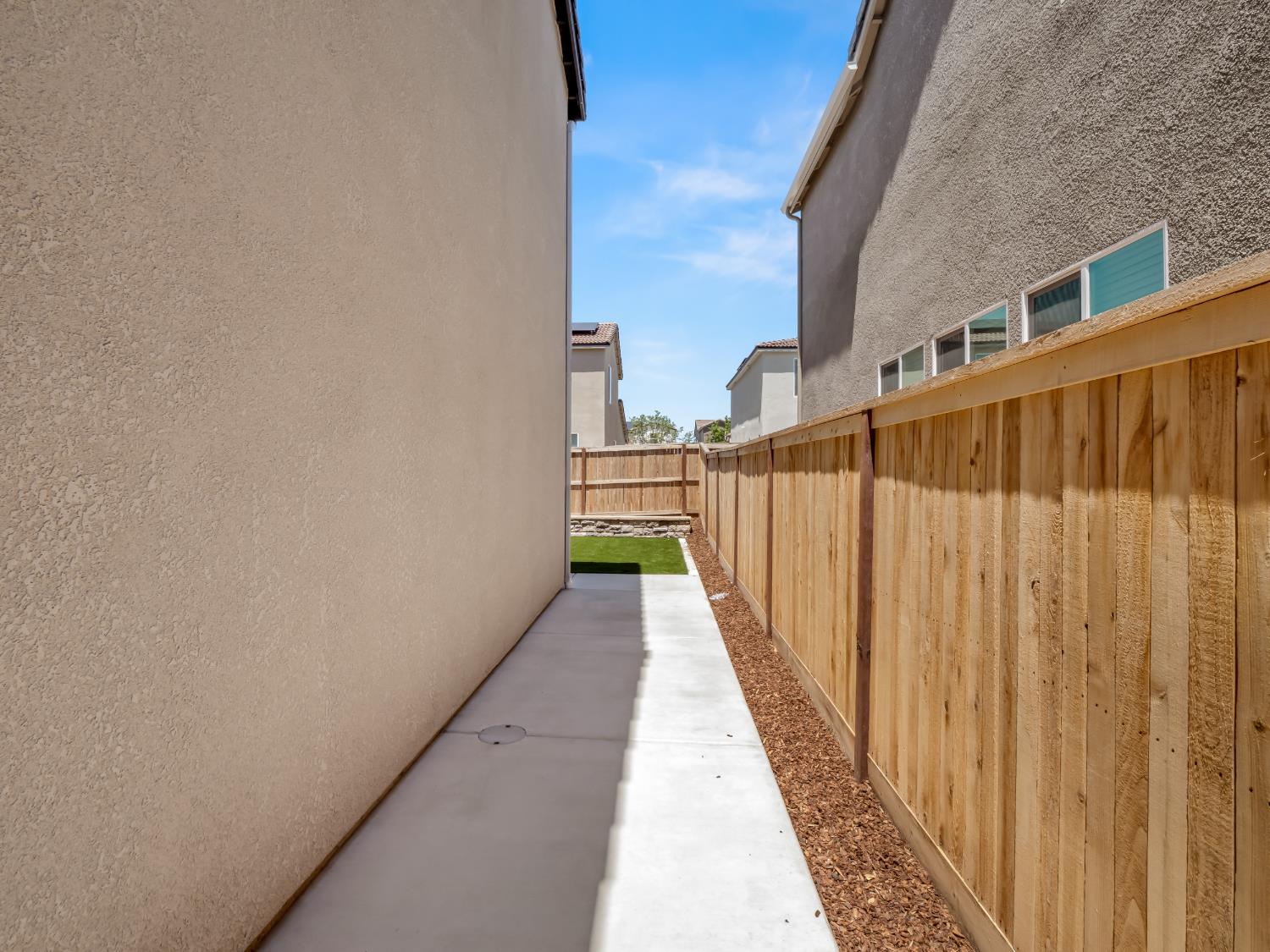 4086 Sagebrush Rd, Madera, CA 93636