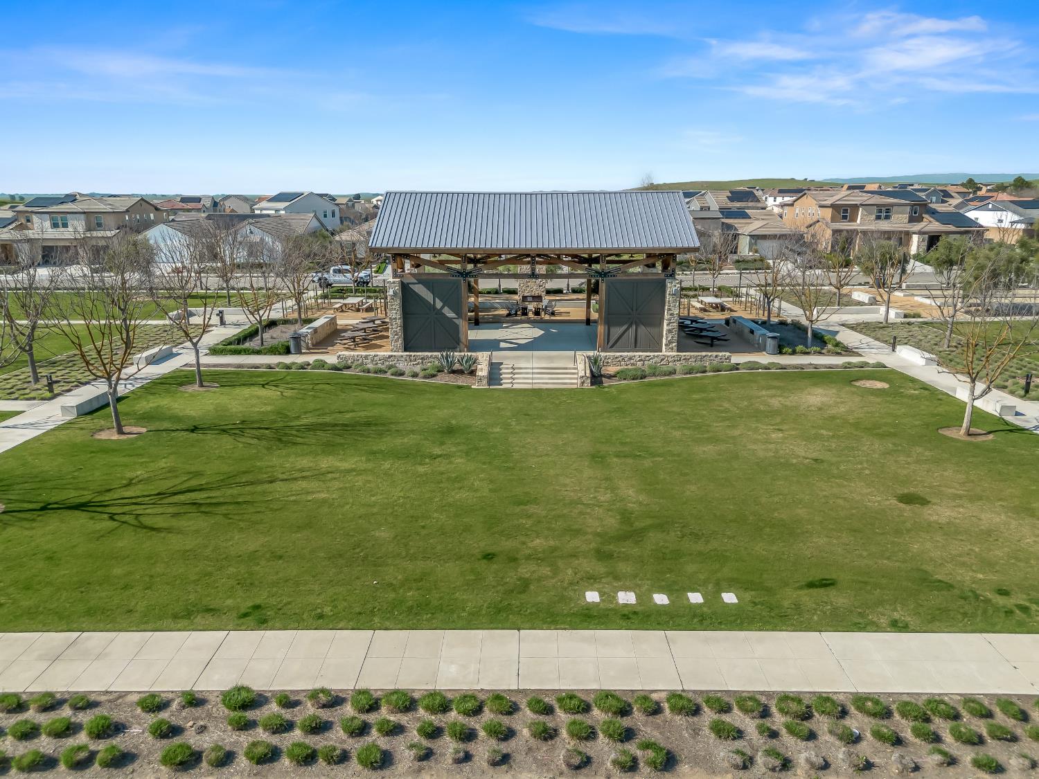 4086 Sagebrush Rd, Madera, CA 93636
