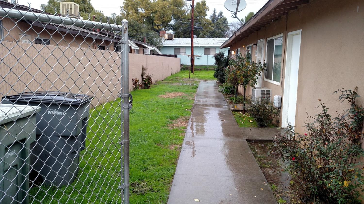 339 E Garland Ave, Fresno, CA 93704