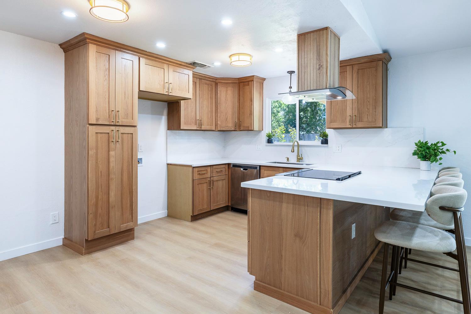 1468 Morris Ave, Clovis, CA 93611