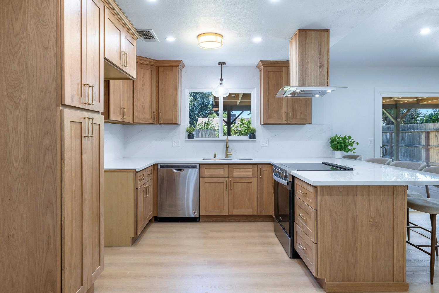1468 Morris Ave, Clovis, CA 93611
