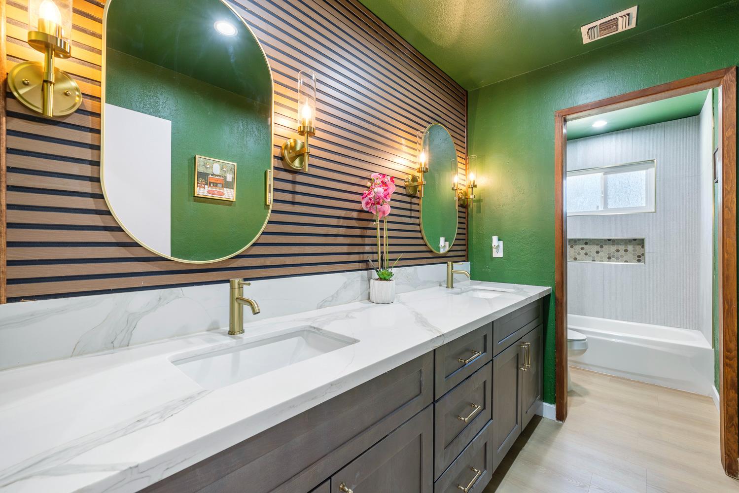 1468 Morris Ave, Clovis, CA 93611