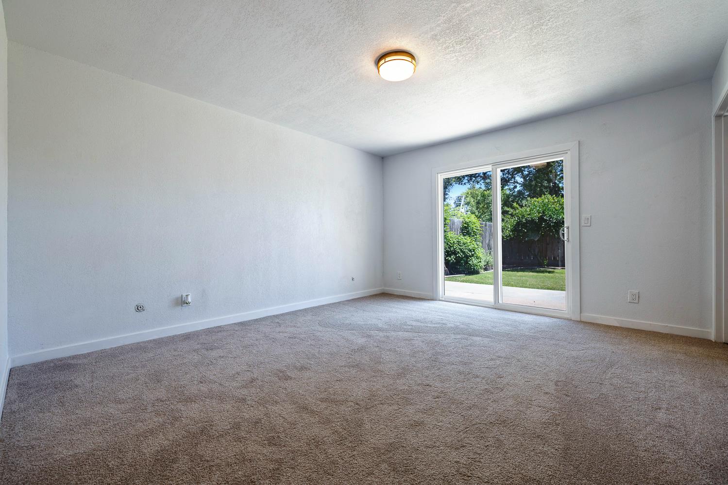 1468 Morris Ave, Clovis, CA 93611