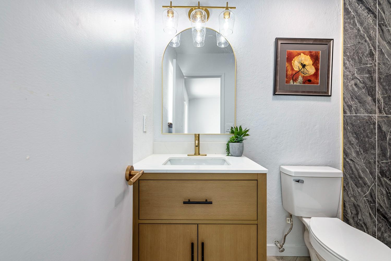 1468 Morris Ave, Clovis, CA 93611