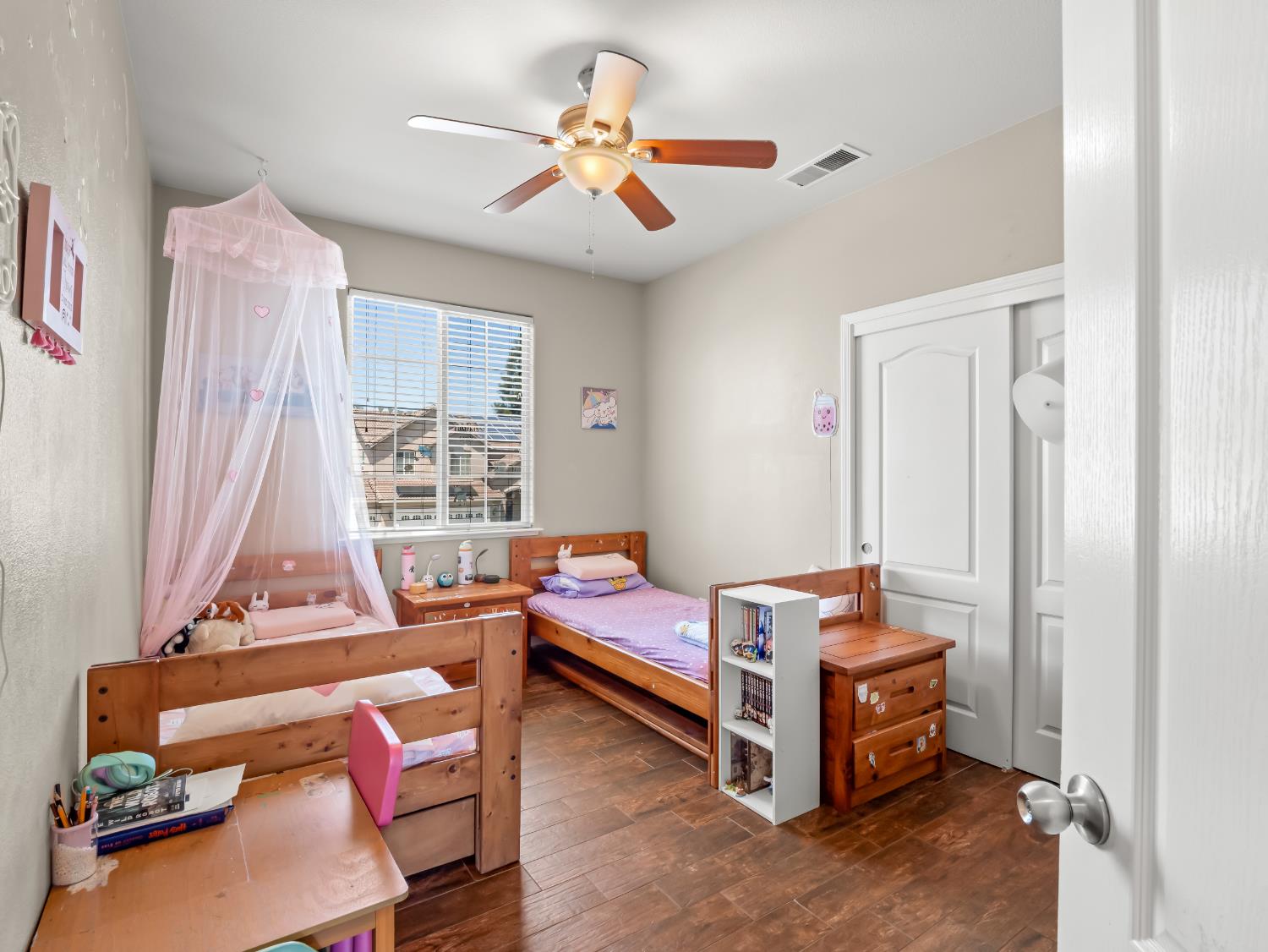 2686 Robinwood Ave, Clovis, CA 93611