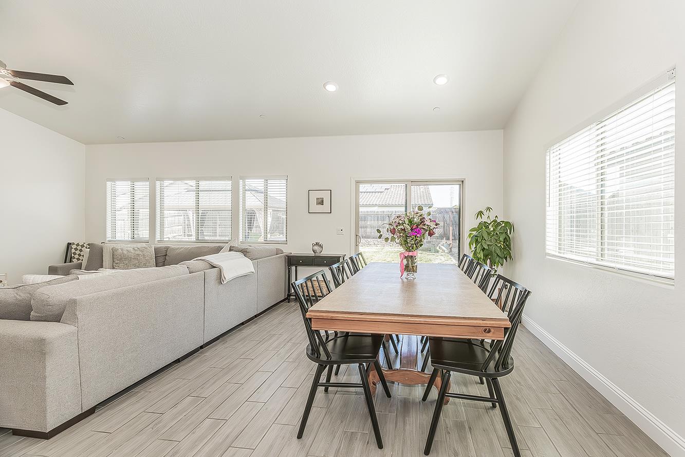 6068 E Laurel Ave, Fresno, CA 93727