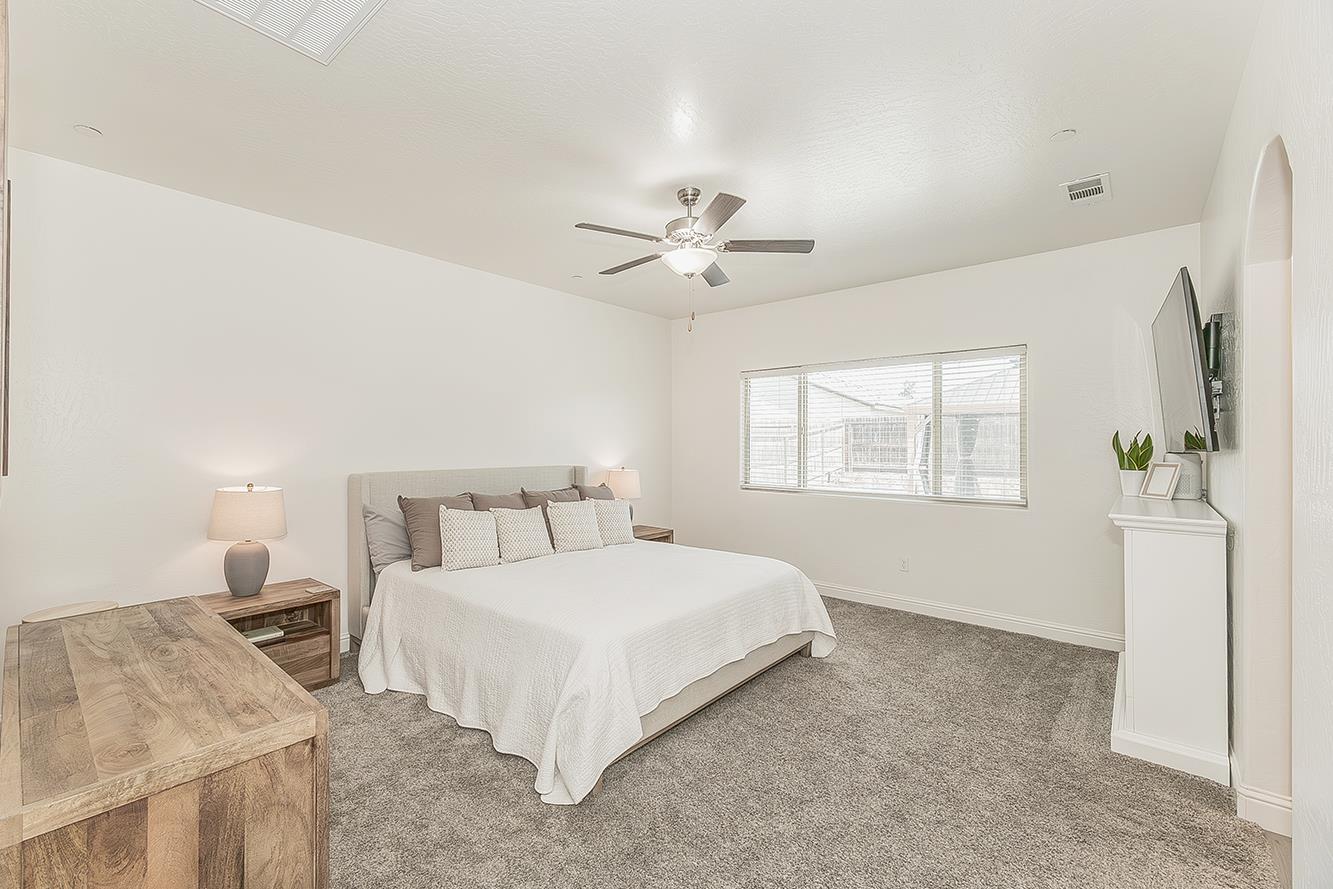 6068 E Laurel Ave, Fresno, CA 93727
