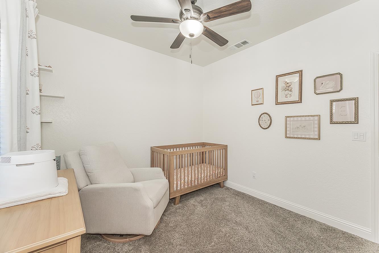 6068 E Laurel Ave, Fresno, CA 93727
