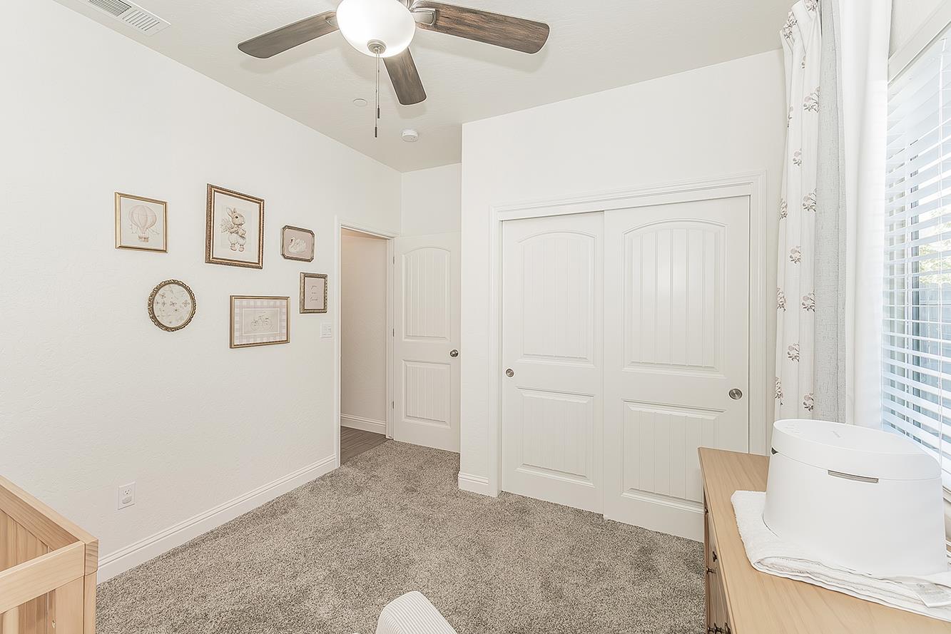6068 E Laurel Ave, Fresno, CA 93727