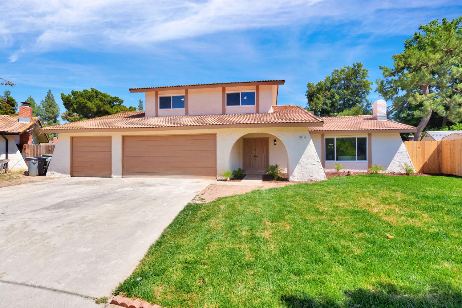 5178 E Woodward Ave, Fresno, CA 93727
