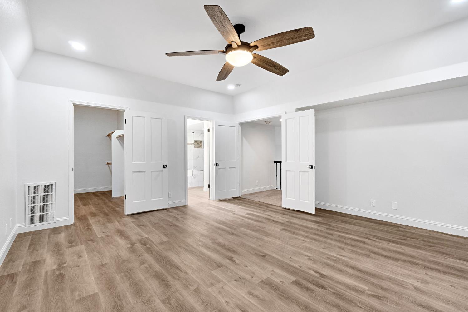 2828 W Compton Ct, Fresno, CA 93711
