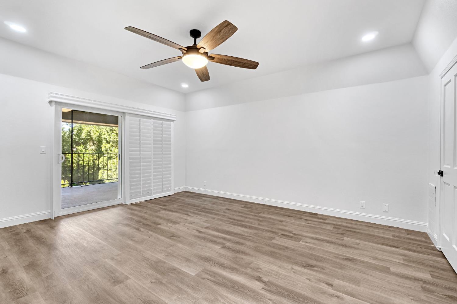 2828 W Compton Ct, Fresno, CA 93711
