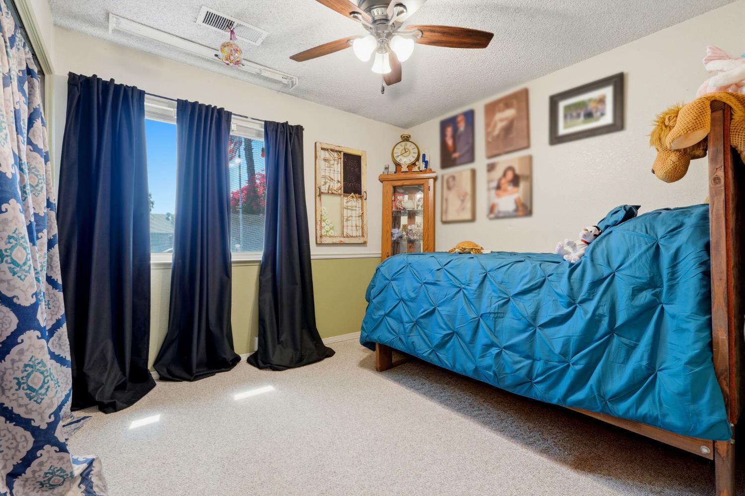 2124 Neill Way, Hanford, CA 93230