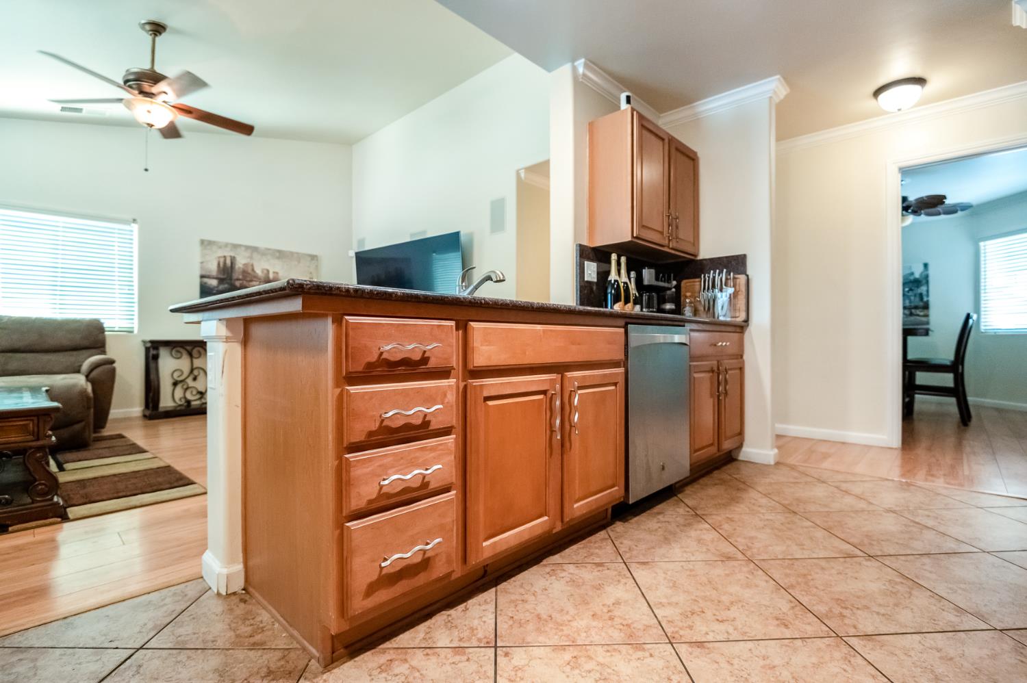 4830 W Nellis Ave, Visalia, CA 93277