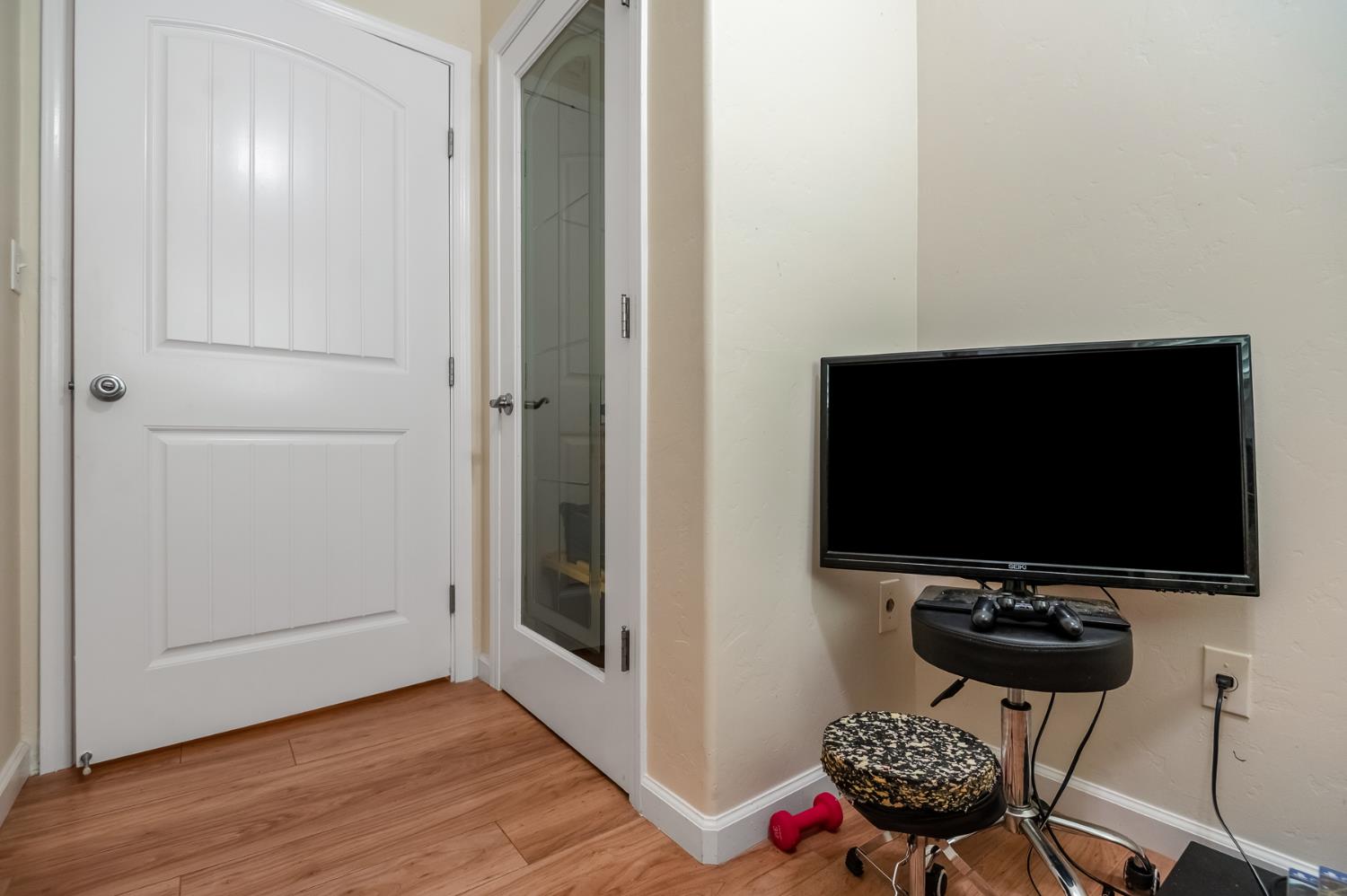 4830 W Nellis Ave, Visalia, CA 93277