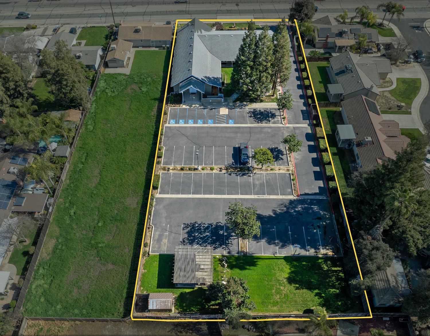 2127 S Giddings, Visalia, CA 93277