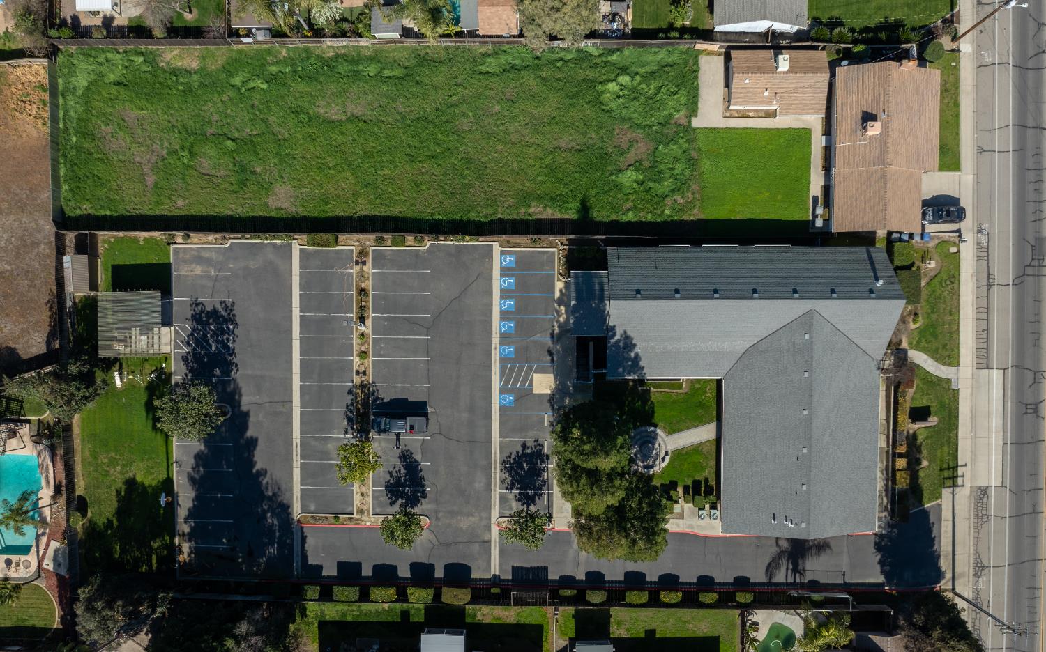 2127 S Giddings, Visalia, CA 93277