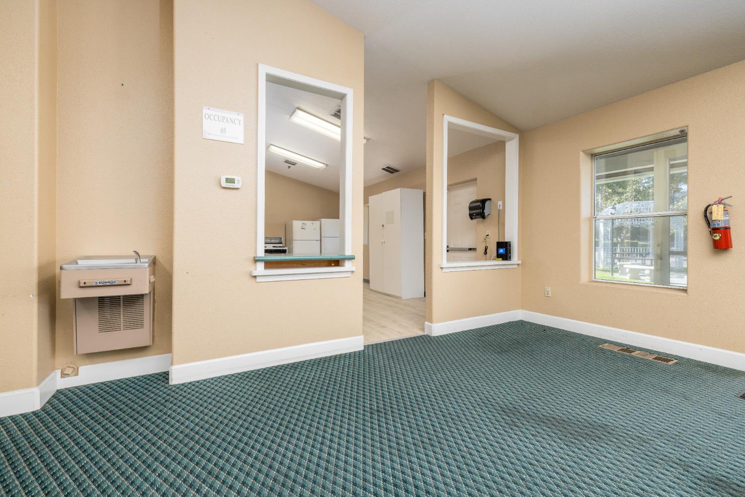 2127 S Giddings, Visalia, CA 93277