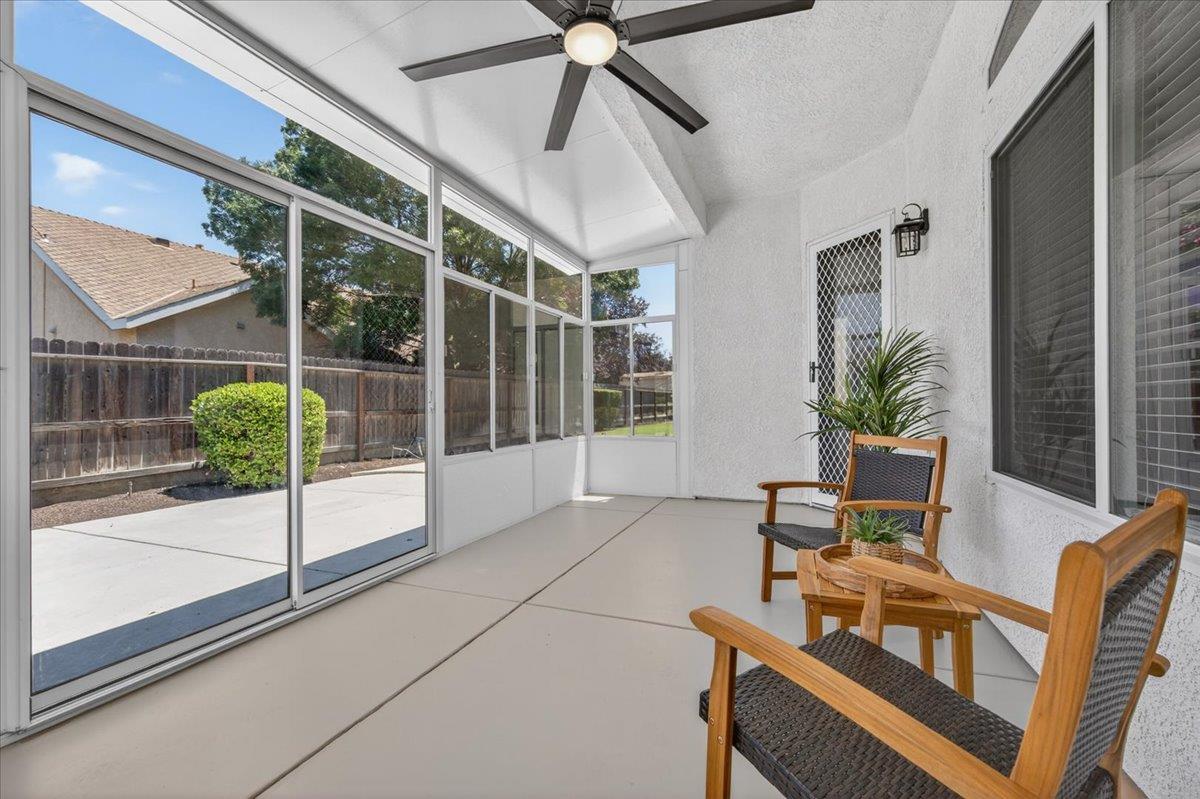 103 W Polson Ave, Clovis, CA 93612