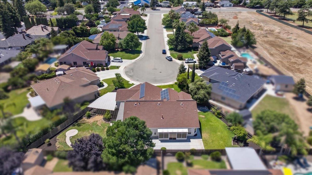 103 W Polson Ave, Clovis, CA 93612