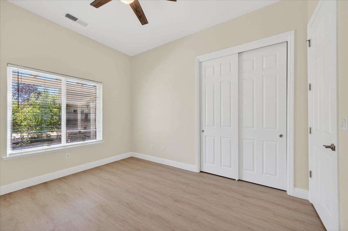 103 W Polson Ave, Clovis, CA 93612