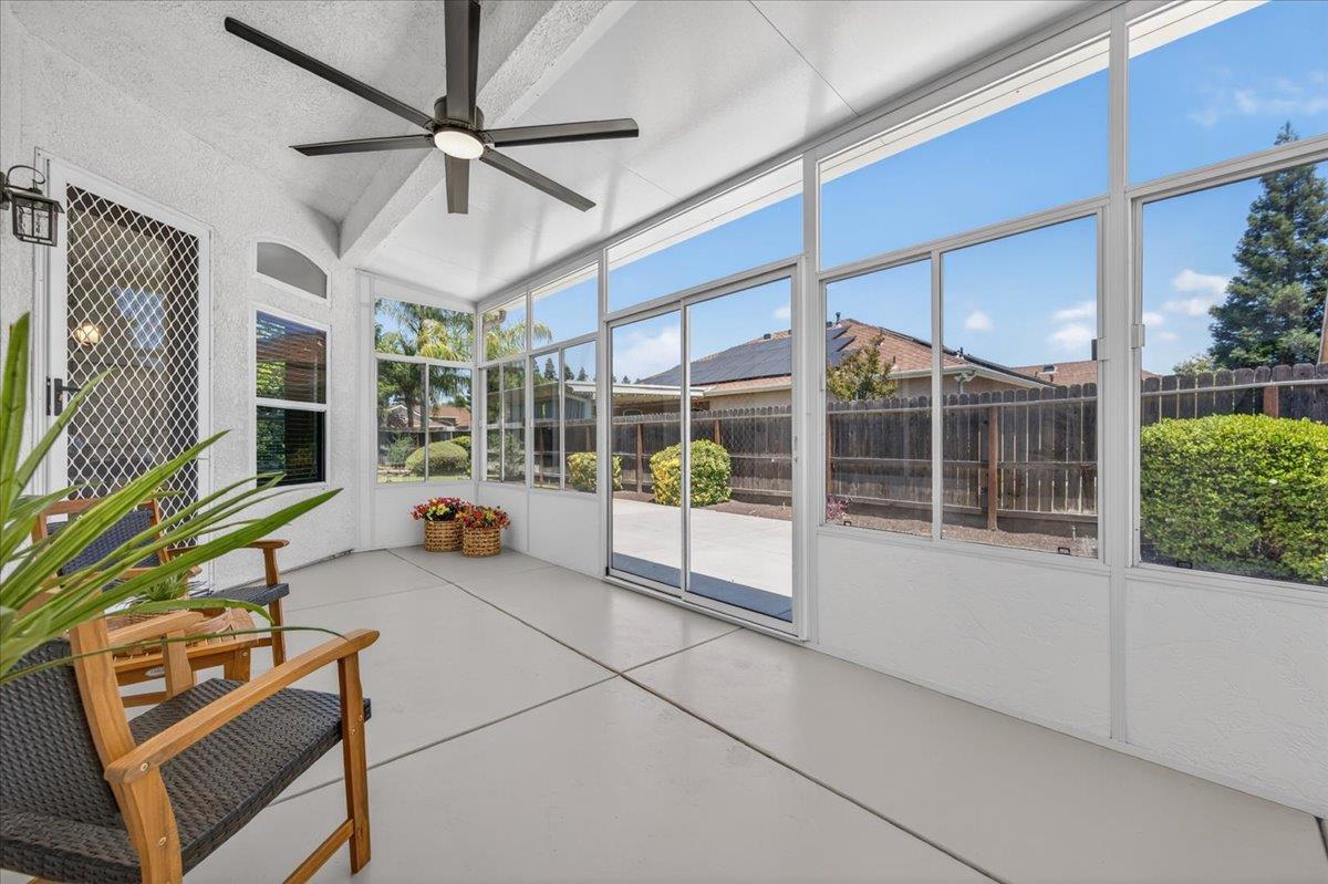 103 W Polson Ave, Clovis, CA 93612