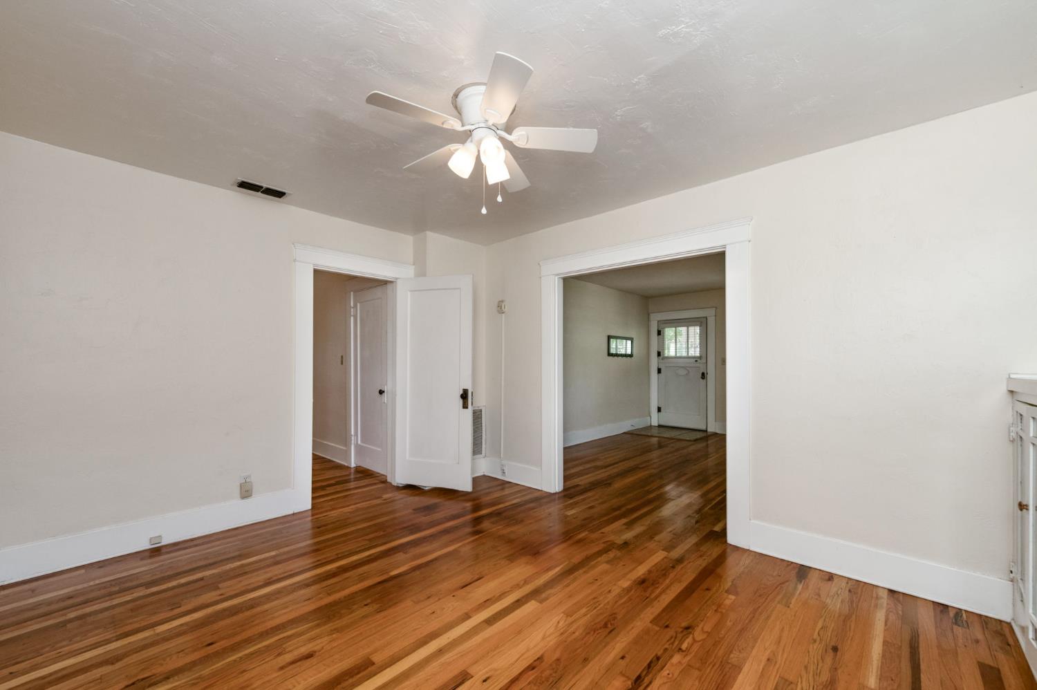 546 E Michigan Ave, Fresno, CA 93704