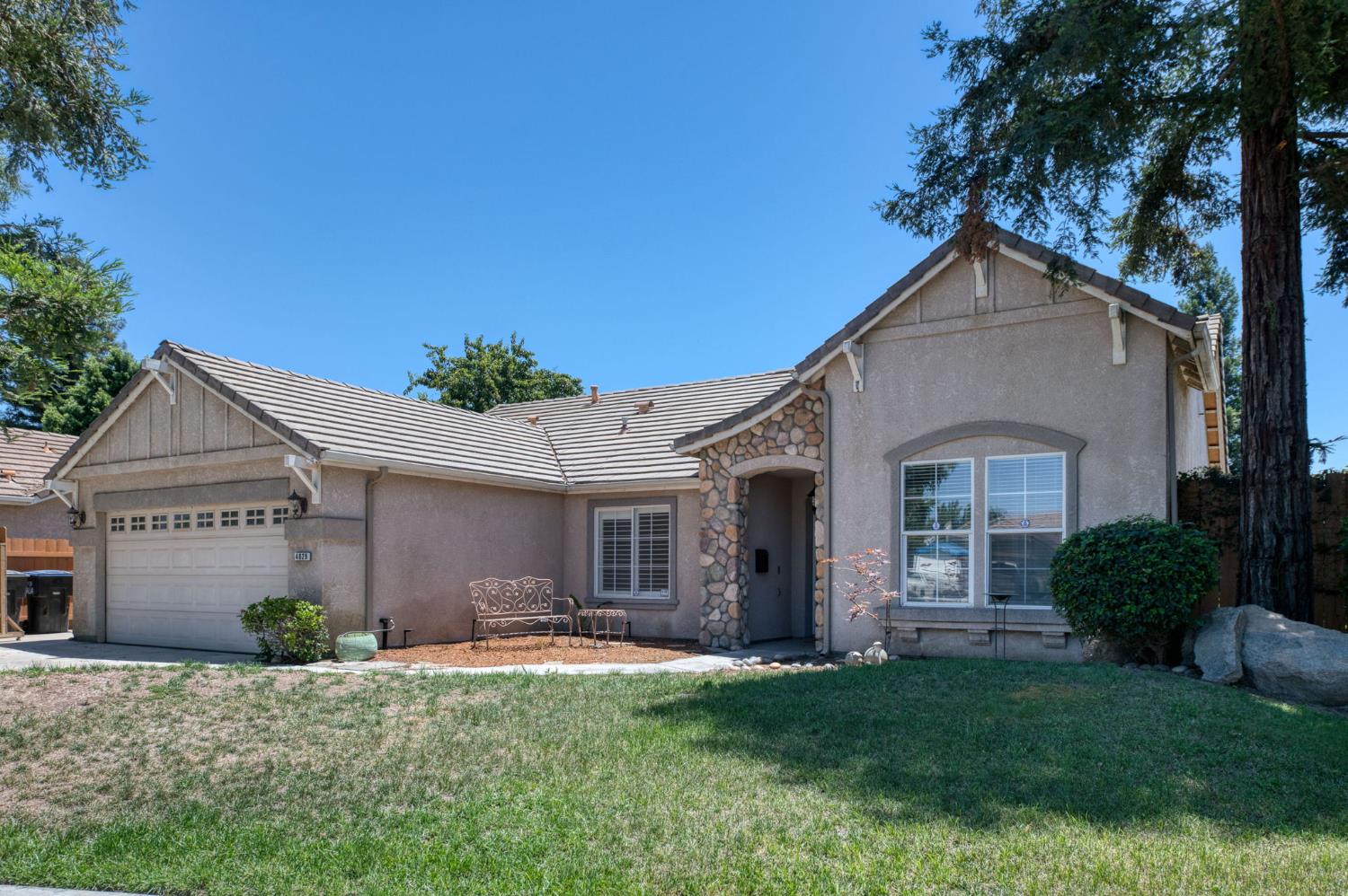 4829 W Cherry Ct, Visalia, CA 93277