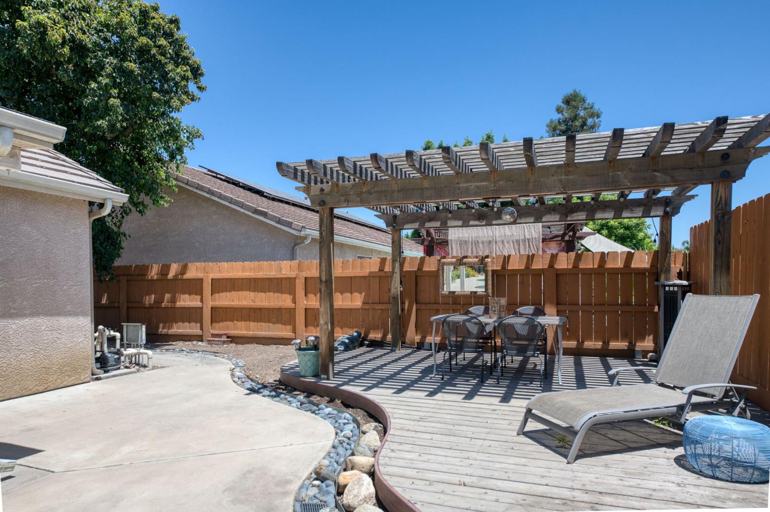 4829 W Cherry Ct, Visalia, CA 93277