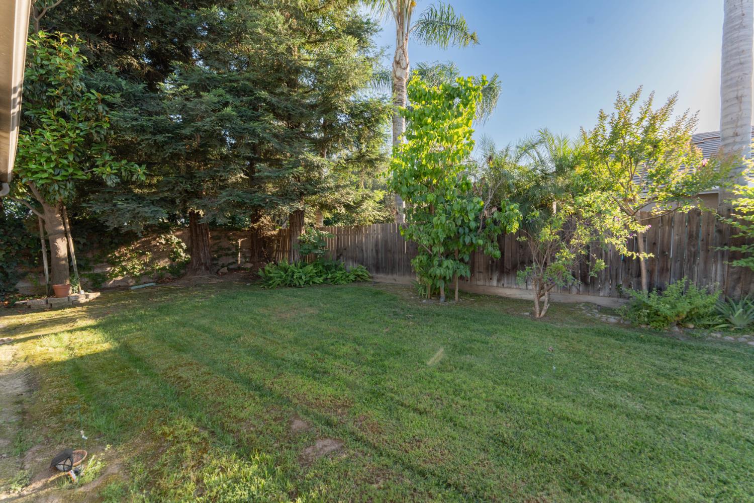 3607 N Mendonca St, Visalia, CA 93291
