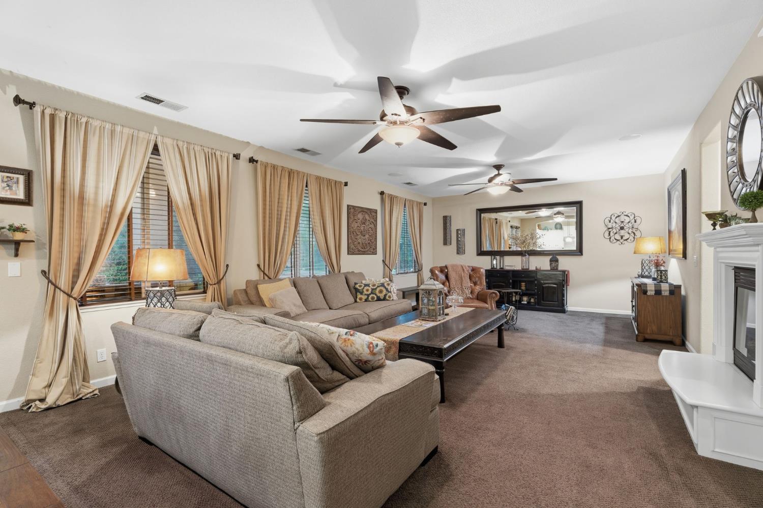 6551 E Orleans Ave, Fresno, CA 93727