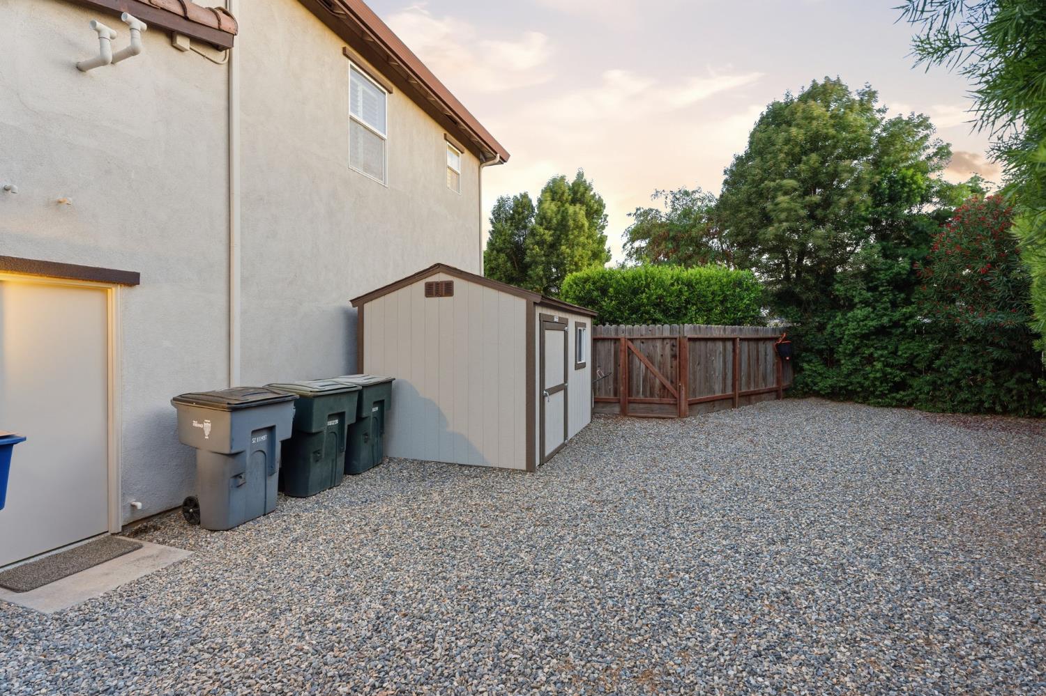 6551 E Orleans Ave, Fresno, CA 93727