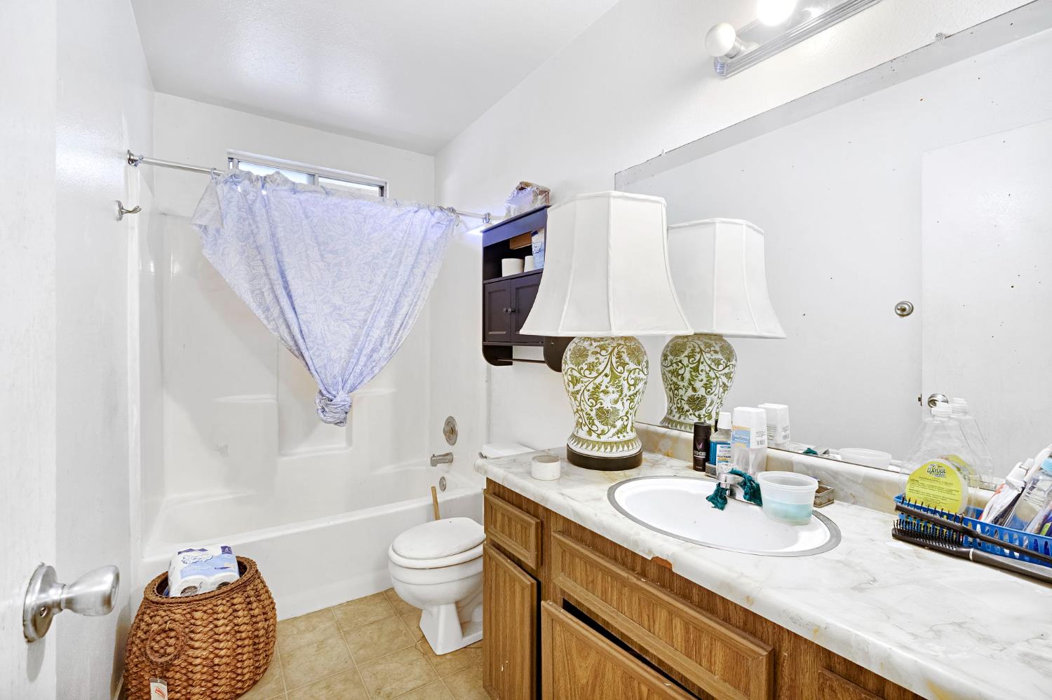 1504 N San Pablo Ave #101, Fresno, CA 93728