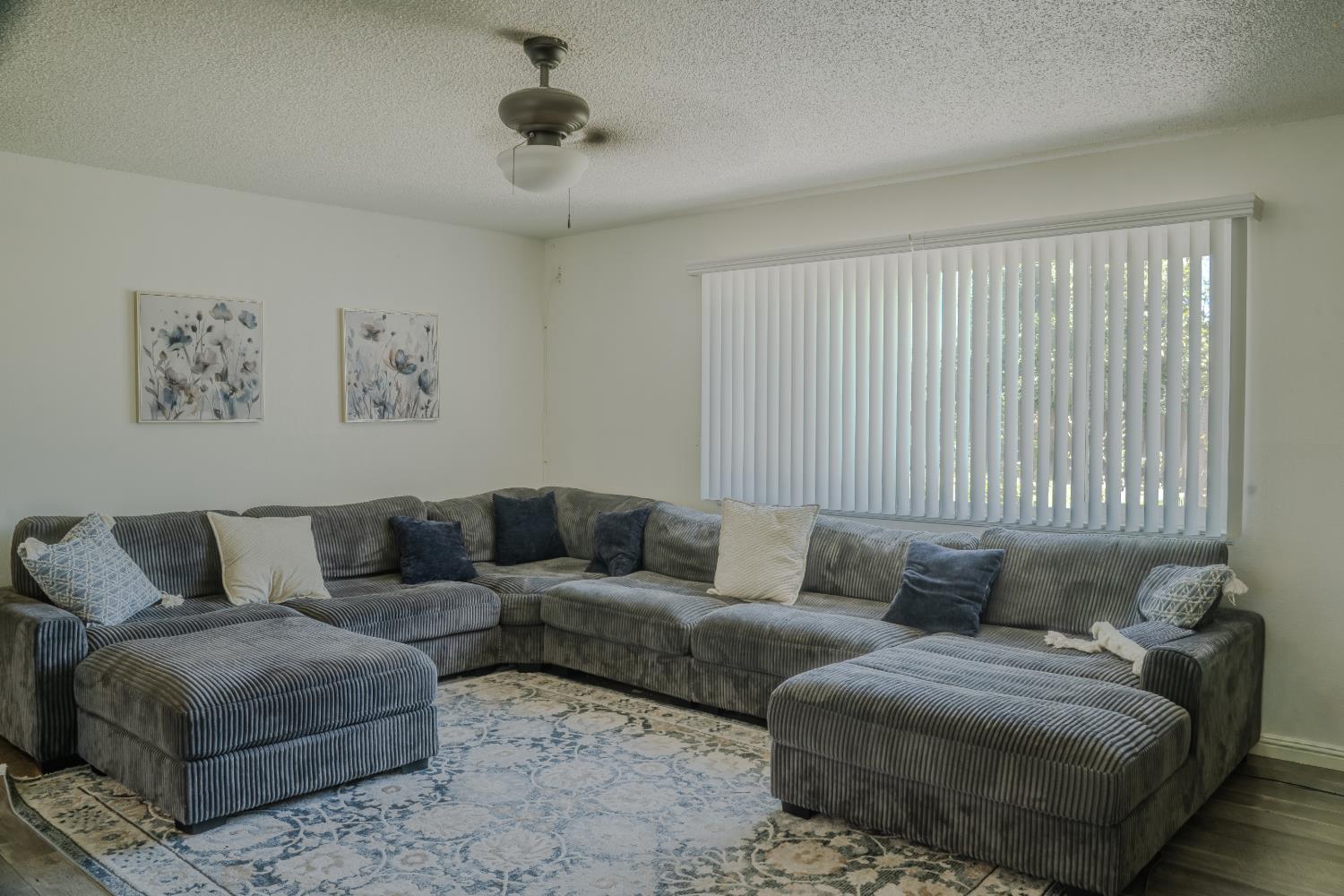 712 W Sussex Way, Fresno, CA 93705