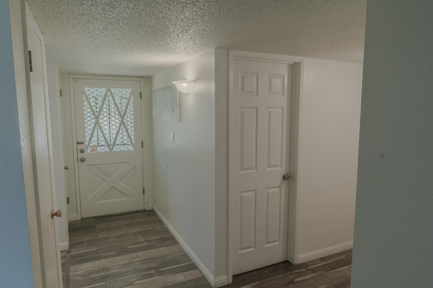 712 W Sussex Way, Fresno, CA 93705