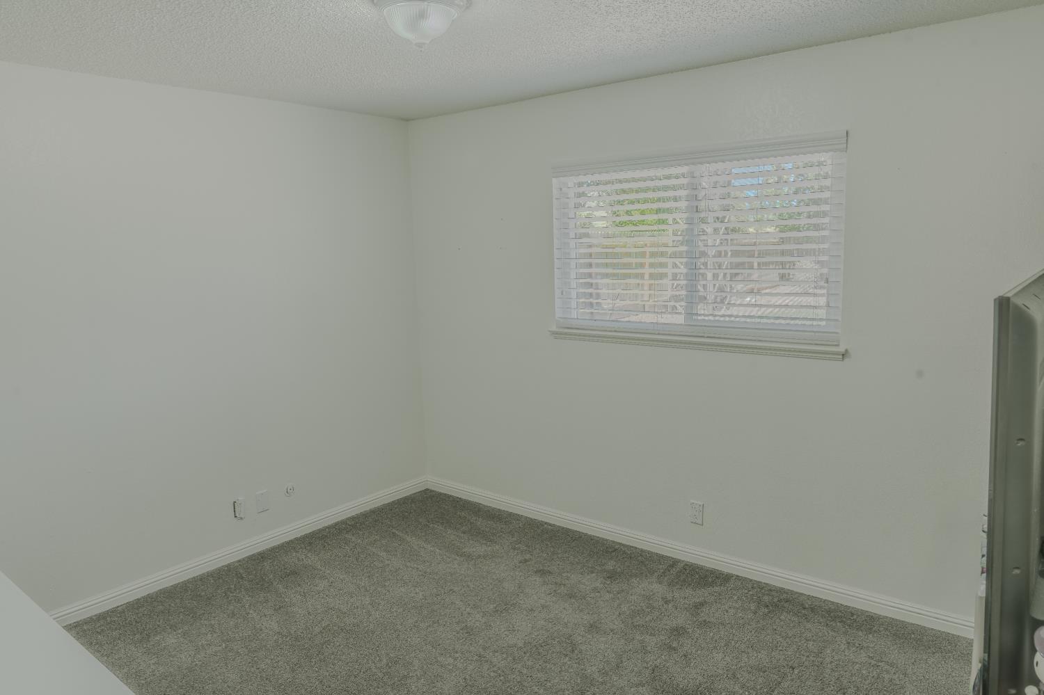 712 W Sussex Way, Fresno, CA 93705