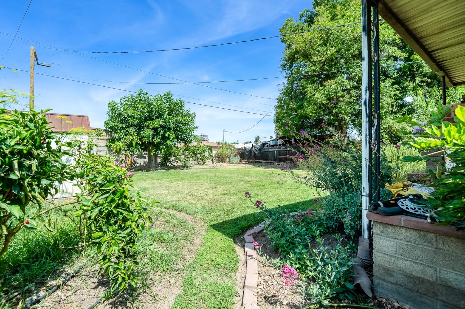 621 N N Pl, Tulare, CA 93274